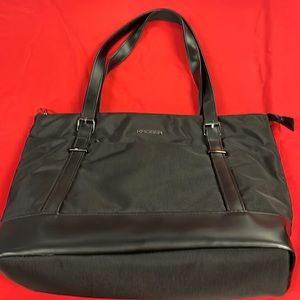 Kroger lap top tote bag with some wear on bottom edges as shown
